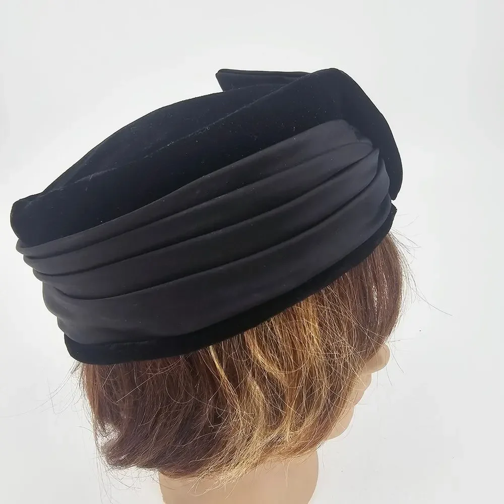 Vintage 1940s - 1950s Black Velvet Satin Bow Church Wedding Pillbox Hat Jackie-O - Picture 2 of 11